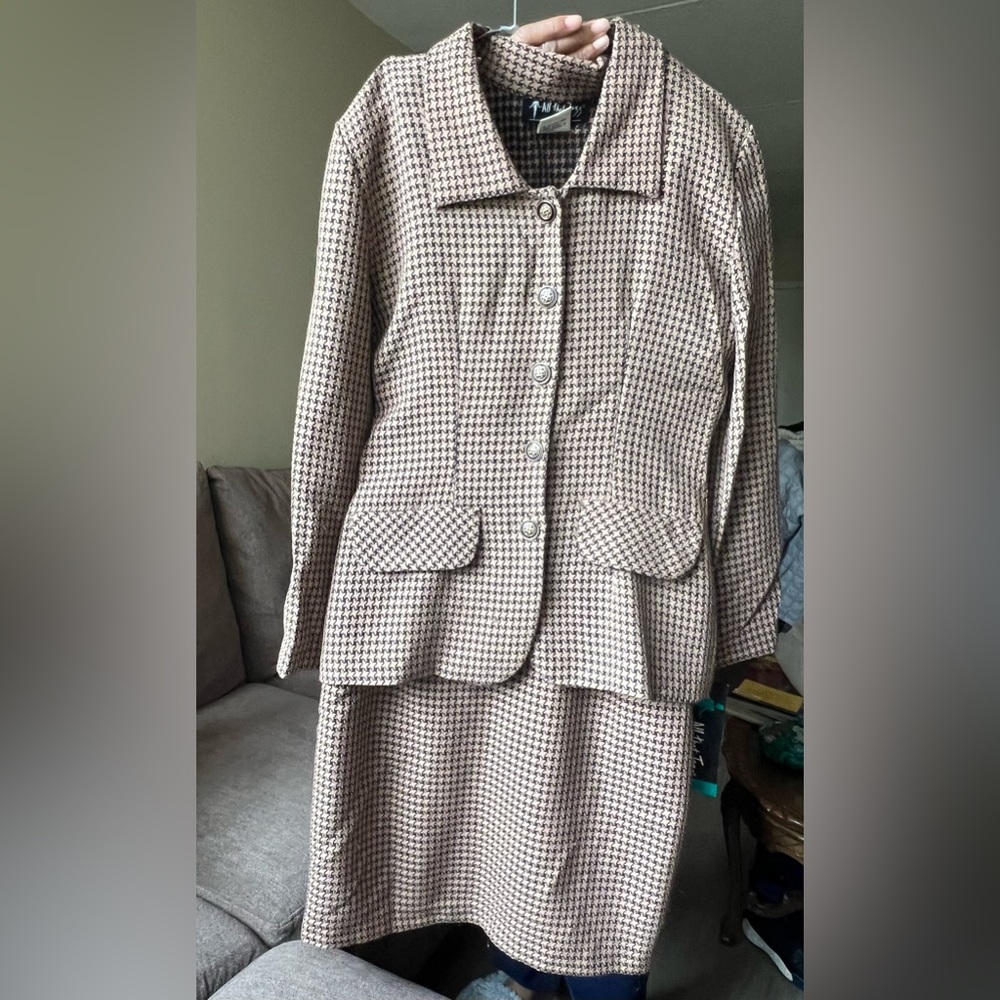 Womens Skirt Set